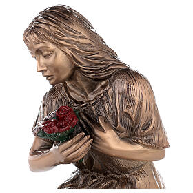 Statue of Kneeling Woman Holding Flowers in Bronze 45 cm for OUTDOORS