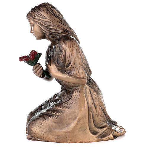 Statue of Kneeling Woman Holding Flowers in Bronze 45 cm for OUTDOORS 6