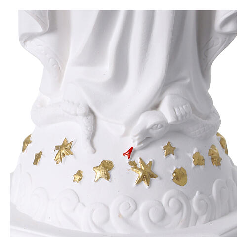 Virgen Milagrosa de resina blanca y oro 30 cm 3