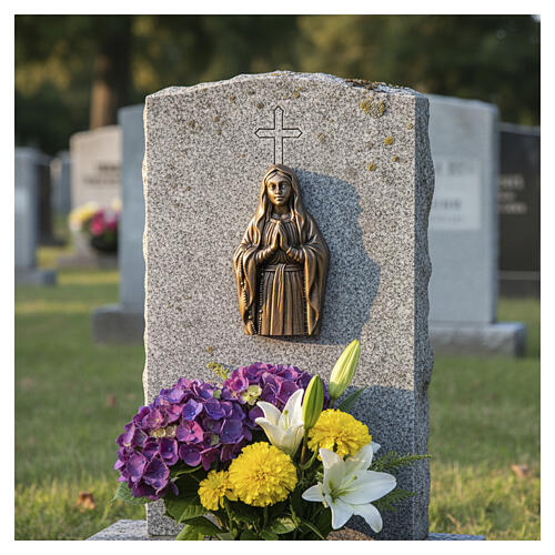 Reliefplakette Gottesmutter von Lourdes im Flachrelief aus Messing in bronzefarbener Ausführung für den Außenbereich 15x8 cm 2