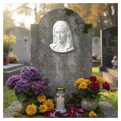 Tablica ścienna z klasycznym wizerunkiem twarzy Matki Bożej – białe emaliowane wykończenie, do użytku zewnętrznego 2