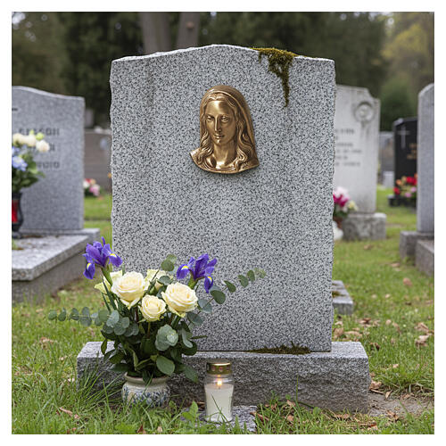 Placa rosto da Virgem Maria olhando para a direita em bronze para exterior 2