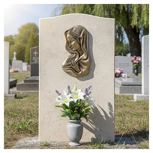 Plaque Vierge voile en bas-relief effet bronze 20x11 cm 2