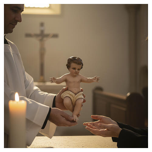 Menino Jesus 30 cm fibra de vidro corada 2