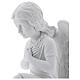 Anjo mãos no coração de joelhos lado esquerdo mármore branco de Carrara 34 cm s2