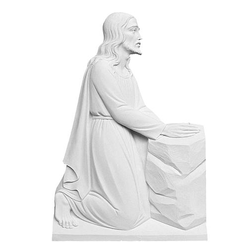 Bas relief Christ à genoux marbre reconstitué 47cm 1