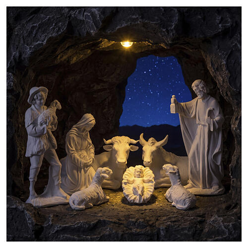Complete Nativity set of 7 pieces in Carrara marble dust, 30cm 2