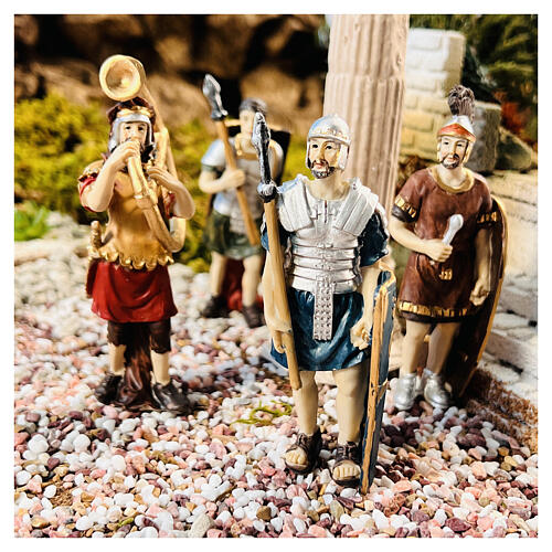 Quatre santons de soldats romains 10 cm 4