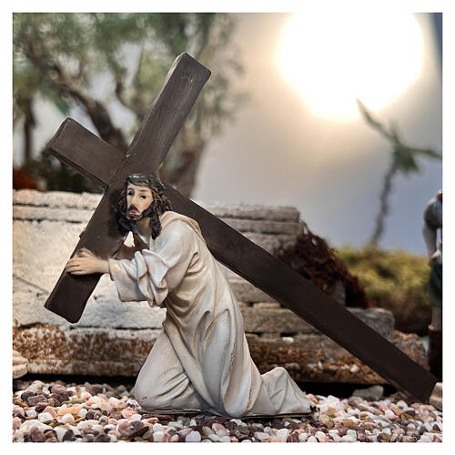 Jesus fällt unter dem Gewicht des Kreuzes, für 9 cm Krippe 2