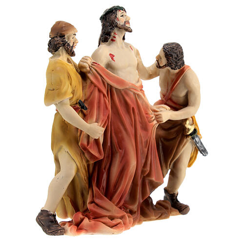 Escena Jesús despojado de sus vestidos 9 cm 5