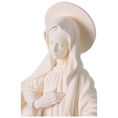 Nossa Senhora de Medjugorje para exterior em fibra de vidro branca Val Gardena 60 cm 2