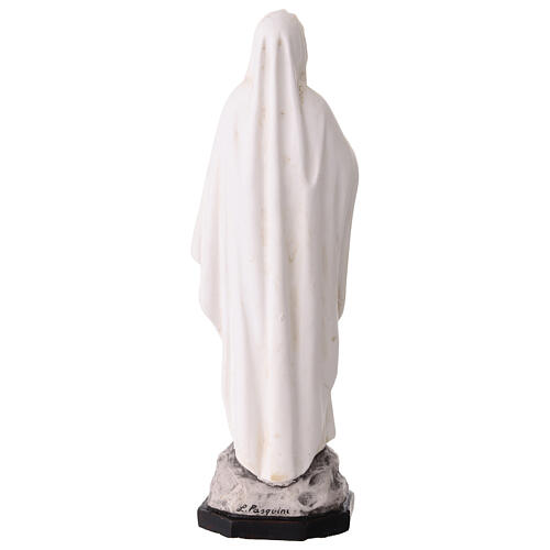 Gottesmutter von Lourdes – farbig bemalte Statue aus Resin, 15 cm 4