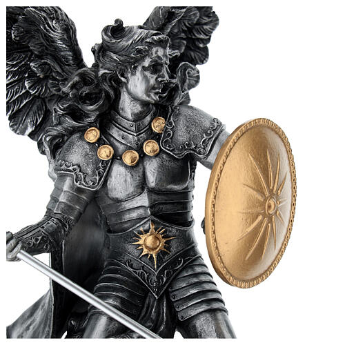 Arcángel Rafael con armadura escudo lanza resina 35 cm Veronese Design 2