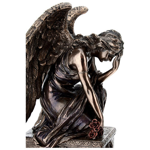 Anjo em bronze de 20 cm em posição de lamento Veronese Design 2