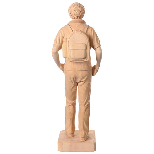 Statue von Carlo Acutis aus naturbelassenem Holz aus dem Grödnertal 8