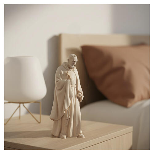 Statue Saint Pio de Pietrelcina en bois naturel Valgardena 2