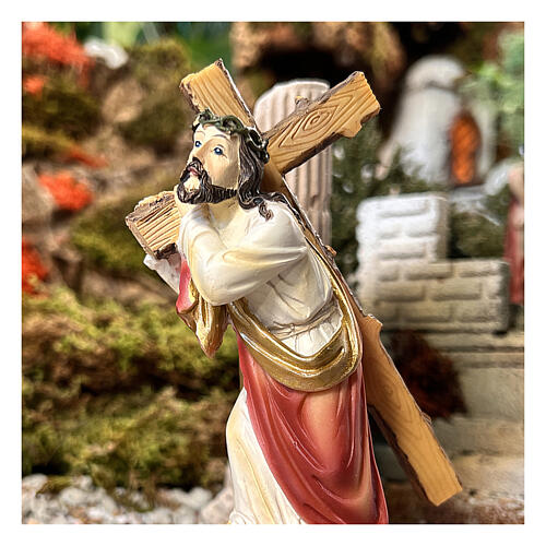 Gesù con croce in spalla Salita al Calvario resina dipinta a mano 12 cm 4