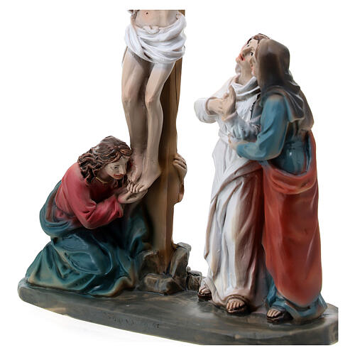 Crucifixión de Jesús escena resina pintada a mano 15 cm 6