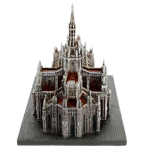 Catedral de Milán reproducción resina coloreada 15x15x20 cm 7