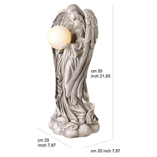 Statue Engel mit solarbetriebener Leuchtkugel – für Außenbereich 55 cm, Resin in Steinoptik 3