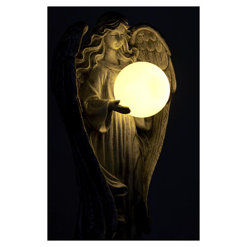 Statue Engel mit LED-Solarleuchtkugel – für Außenbereich 55 cm, Resin in Steinoptik 4