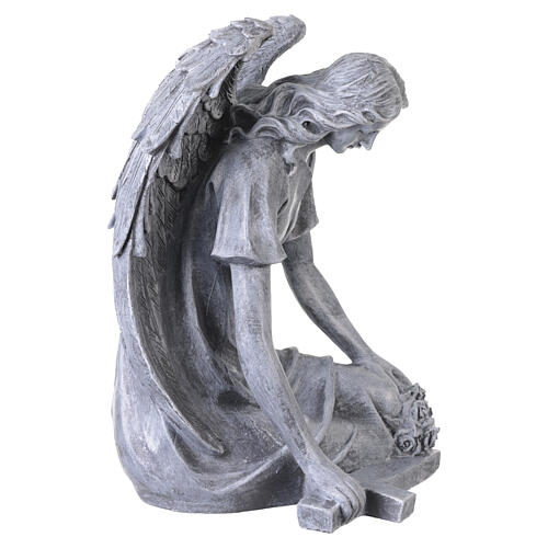 Statue kniender Engel mit Kreuz und Blumen – für Außenbereich 40 cm, Resin in Steinoptik 4