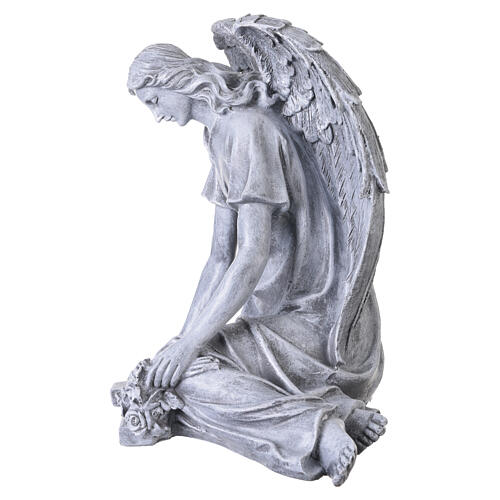 Statue kniender Engel mit Kreuz und Blumen – für Außenbereich 40 cm, Resin in Steinoptik 5