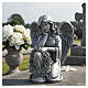 Statue kniender Engel mit Blumenkranz – für Außenbereich 30 cm, Resin in grauer Steinoptik s4