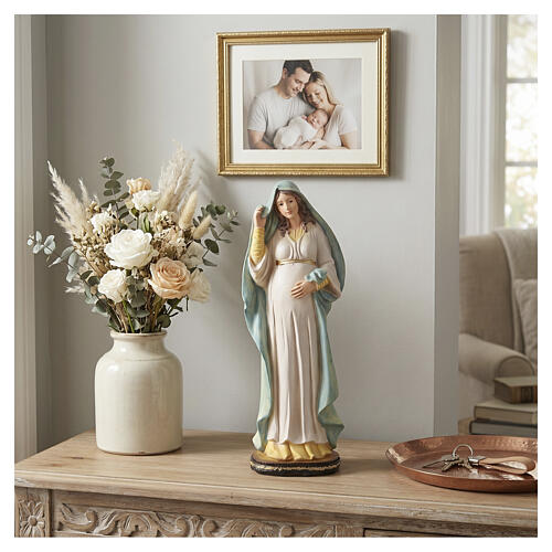Estatua Virgen embarazada de resina pintada 30 cm 2