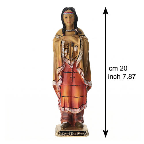 Estatuilla de resina pintada Santa Kateri Tekakwitha 20 cm 3