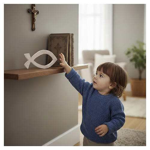 Ichthys em resina com efeito madeira opaco entalhado 10x20 cm 2