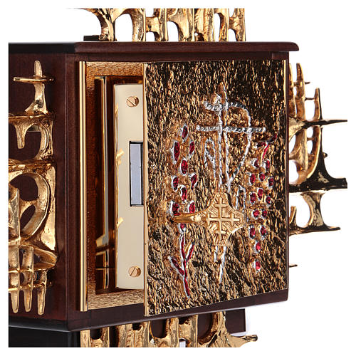Wandtabernakel, Holz und Messing - versilbert und vergoldet, Weinreben, Christusmonogramm 4