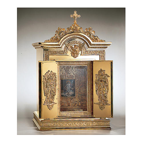 Tabernacle in golden brass, Resurrection and Ascension 86.5x53x54 cm Molina 2