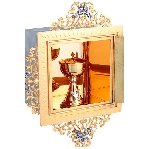 Tabernacolo da muro in ottone immagine croce con pax alpha omega 6