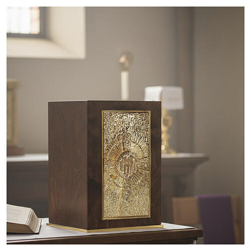 Tabernacolo mensa legno porta rettangolare 40x30x30 cm raggi con IHS  2