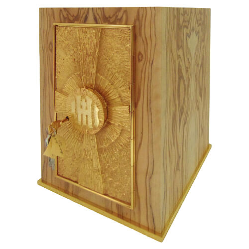 Olive wood altar tabernacle with IHS rays on the door, 40x30x30 cm 3