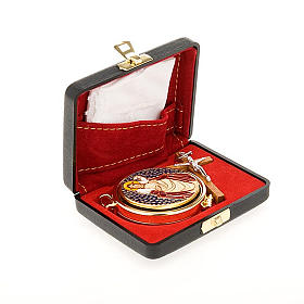 Hostiendosen und Hostienbehälter: Etui Kreuzchen, steif, mit Reliquiar, aus Leinen