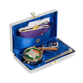 Valigie per la celebrazione: Astuccio bianco con 6 accessori Valigie per la celebrazione: Astuccio bianco con 6 accessori