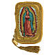 Goldfarbene Versehtasche mit Bild der Madonna von Guadalupe und Versehpatene, 5 cm s1
