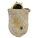 Bolsa branca com bordados dourados e caixa de hóstias 5 cm s1