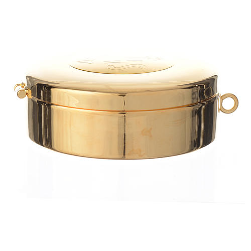 Golden brass pyx with IHS engraving, 7.7cm diameter 6