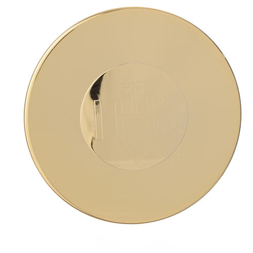 Golden brass pyx with IHS engraving, 9cm diameter 1