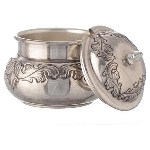 Weihrauchfass und Rauchschiffchen aus versilbertem Messing mit Kreuzblatt-Ornamenten 5