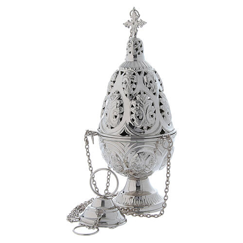 Elaborate thurible set and classic boat 2
