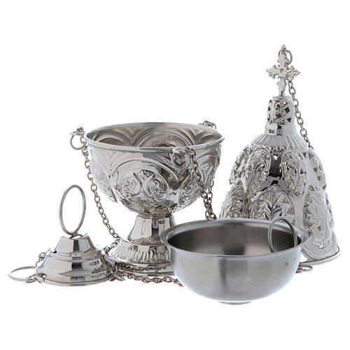 Elaborate thurible set and classic boat 4