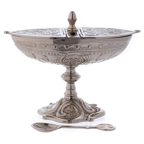 Classic boat in silver-plated brass 1