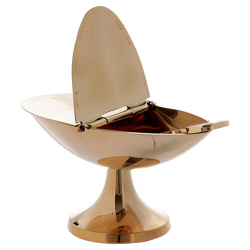 Simple boat in gold plated brass mirror effect 2 3/4 in 2