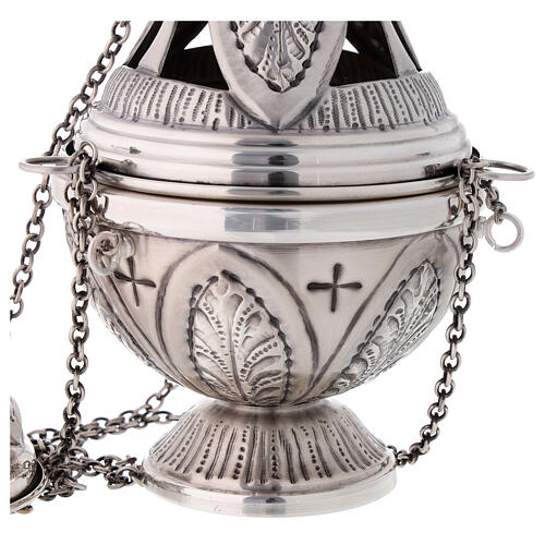 Chased silver-plated thurible and boat, crosses and leaves 4
