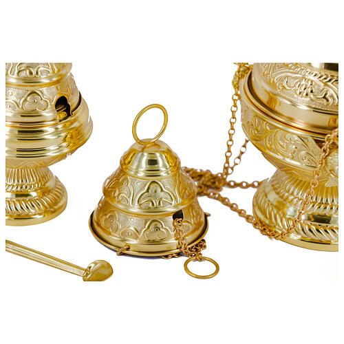 Gothic thurible with chiselled boat and spoon, gold finish 5
