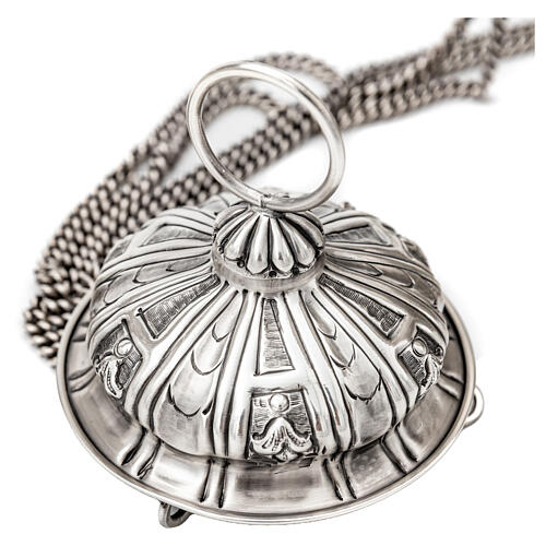 Baroque thurible and boat with chiseled silver finish, 8 in 6